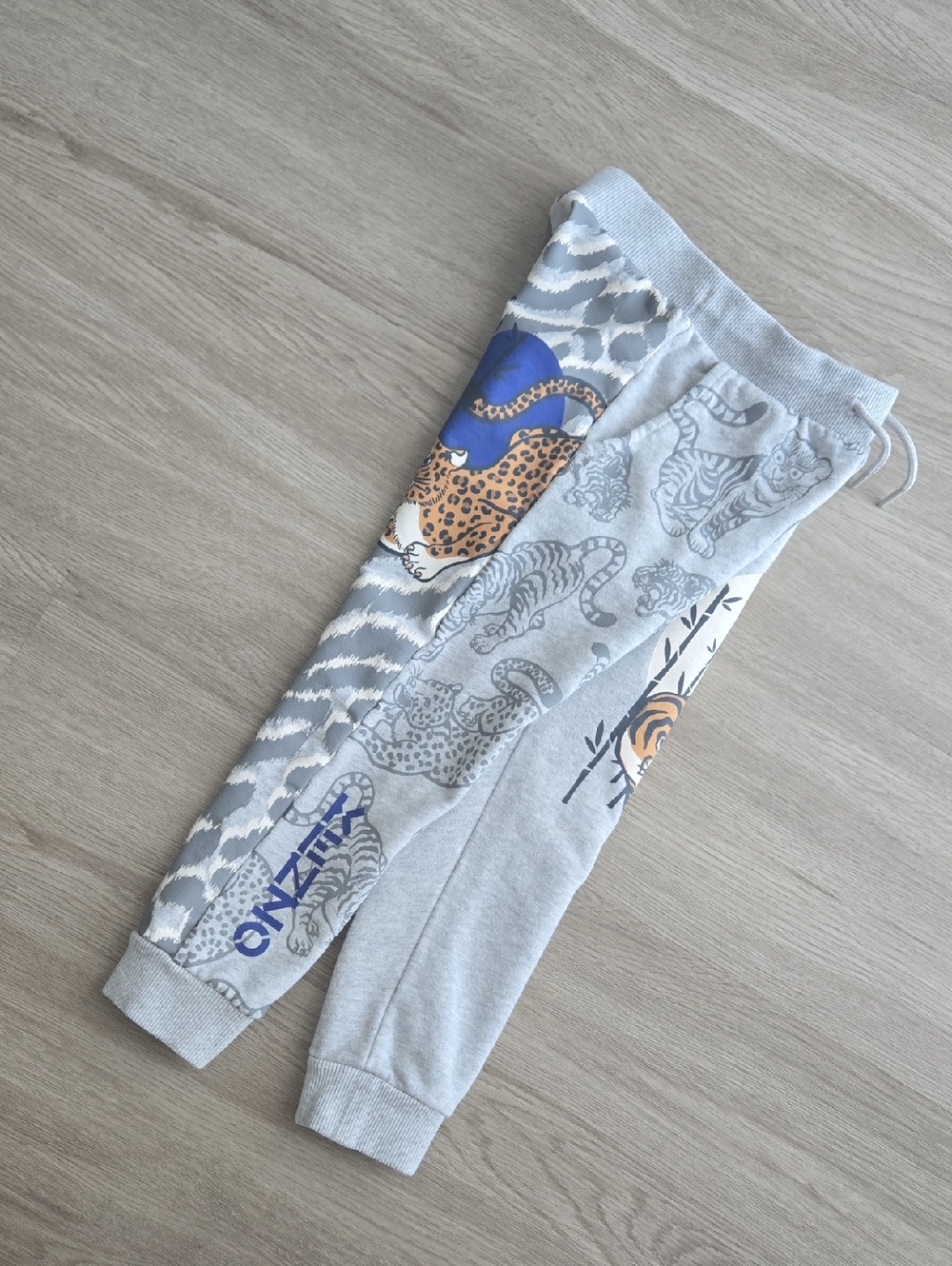 Kenzo Kids' Gray Animal Print Jogger Pants, Size 3y